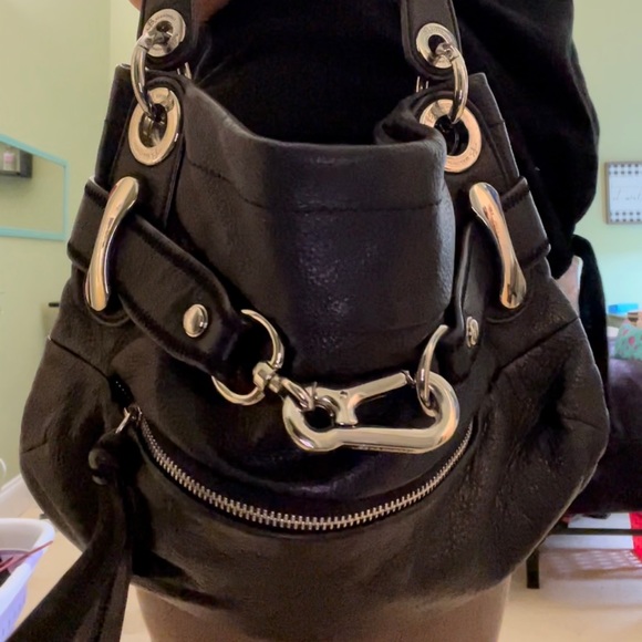 Handbags - Black leather shoulder purse. Like new